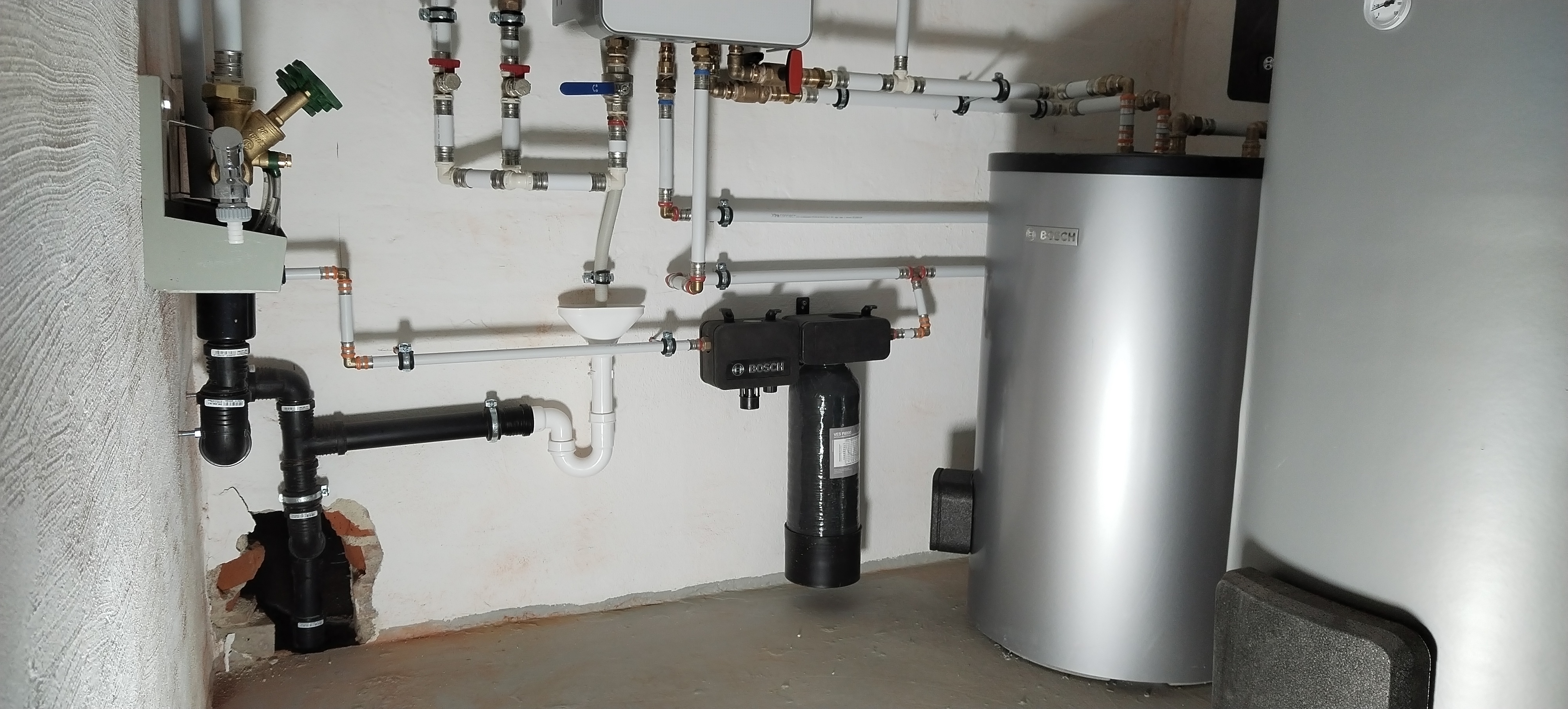 Warmwasserspeicher mit Anbindung